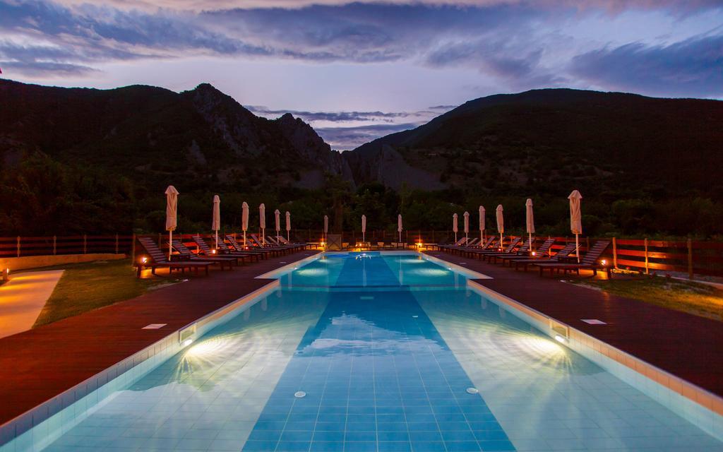 Irene'S Resort Káto Loutrákion エクステリア 写真