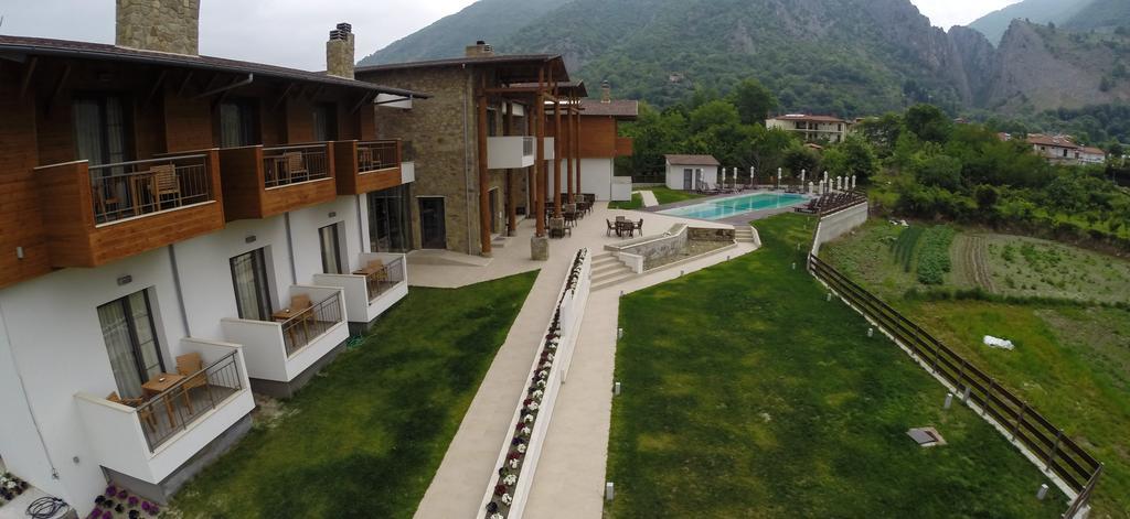 Irene'S Resort Káto Loutrákion エクステリア 写真