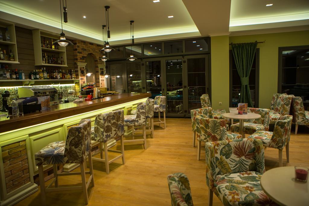 Irene'S Resort Káto Loutrákion エクステリア 写真