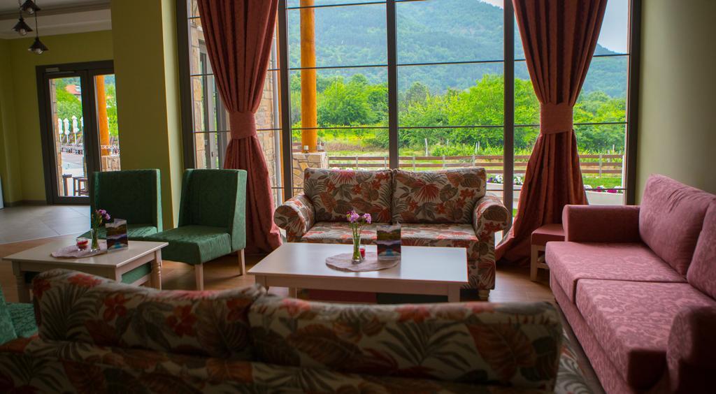 Irene'S Resort Káto Loutrákion エクステリア 写真